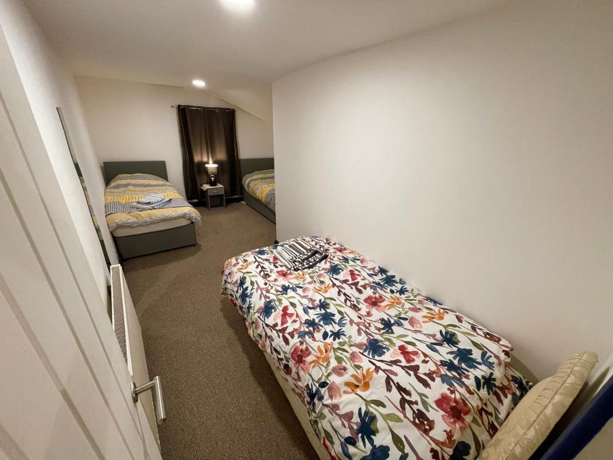 2 Bedroom Cottage Gloucester City Center Екстериор снимка